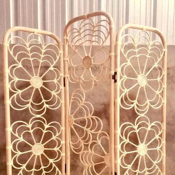 Loulou Rattan Paravan, Divider