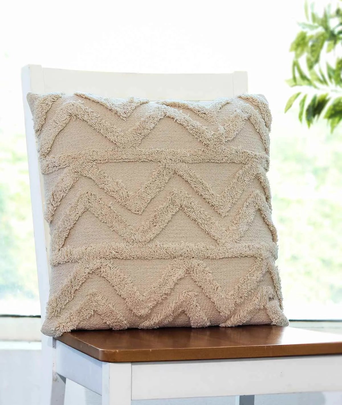 Ollie Cotton Knitted Decorative Cushion Cover  (Natural)